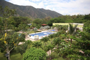 Finca California, The Platinium Luxury In Sopetran